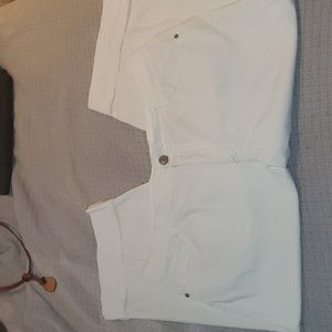 Style & Co Jeans White Capri